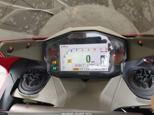 ZDM14BPW6EB017061 Ducati 2014