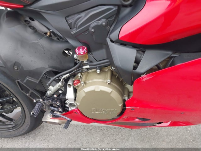 ZDM14BPW6EB017061 Ducati 2014