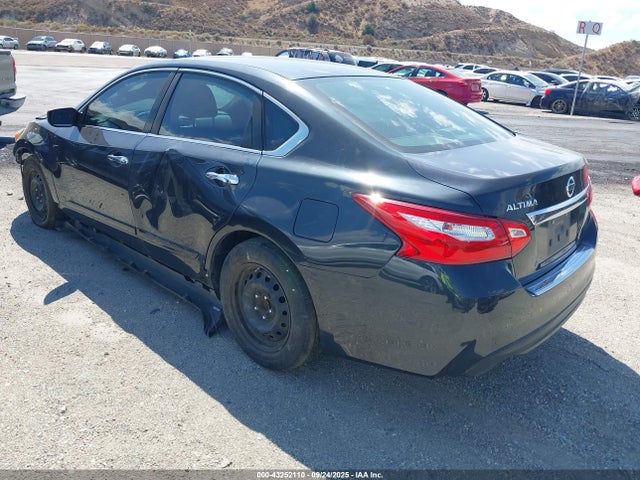 1N4AL3AP7HN319537 Nissan 2017