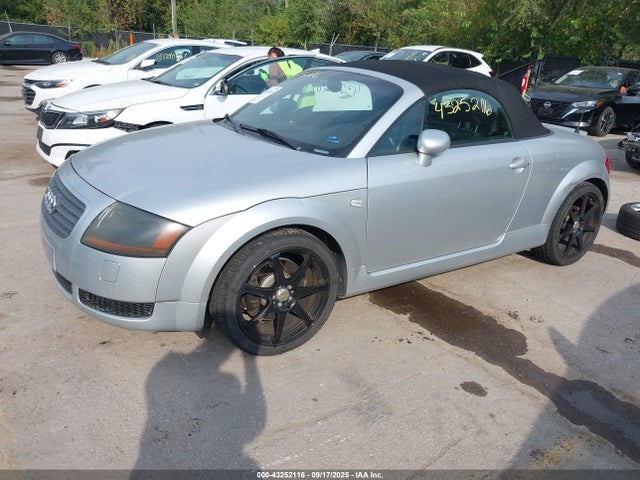 2002 AUDI TT TRUUT28N821037899 Photo 1