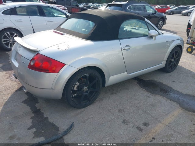 2002 AUDI TT TRUUT28N821037899 Photo 3
