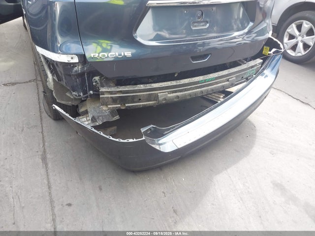Nissan 2016 2016 JN8AT2MT9GW026314 Image 12