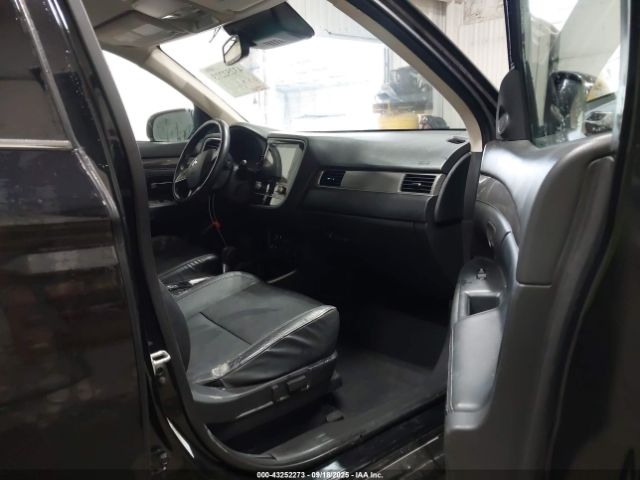 2020 MITSUBISHI OUTLANDER JA4AZ3A30LZ024345 Photo 4