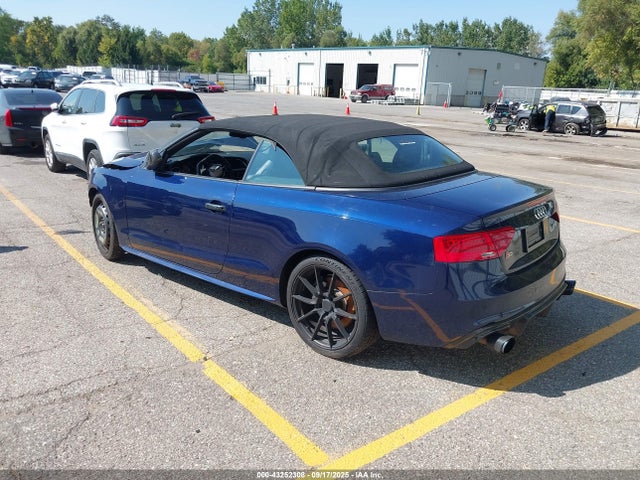 2014 AUDI S5 WAUCGAFH8EN015381 Photo 2