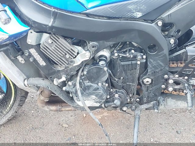 2023 SUZUKI GSX-R750 JS1GR7MA7P7100897 Photo 8