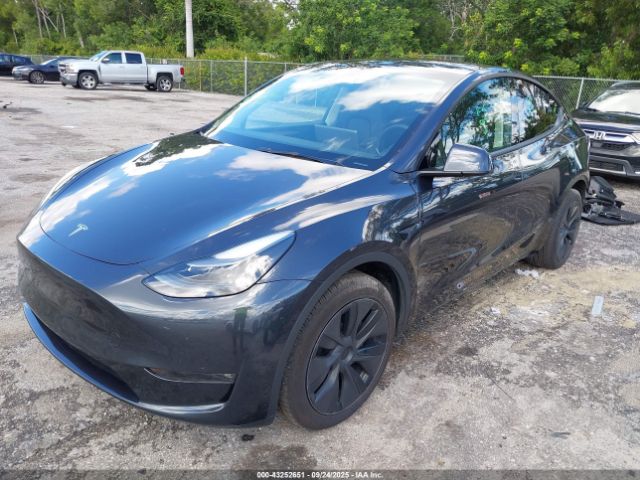 2025 TESLA MODEL Y 7SAYGAEE6SF292186 Photo 1
