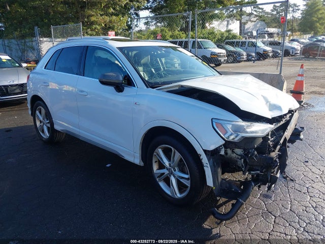 2020 AUDI Q3 WA1EECF31L1102555 Photo 0