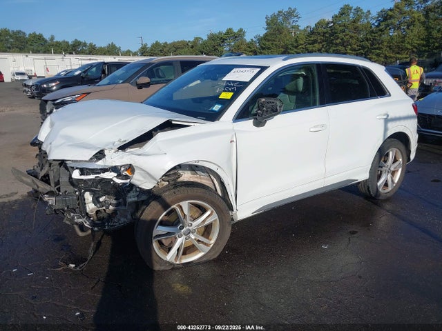 2020 AUDI Q3 WA1EECF31L1102555 Photo 1