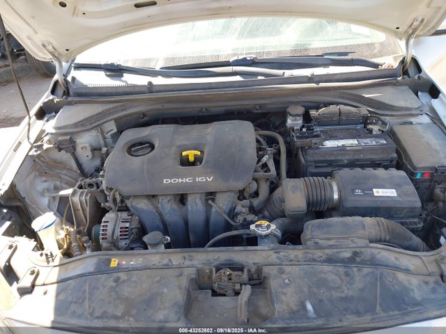 5NPD74LF6HH164632 Hyundai Elantra