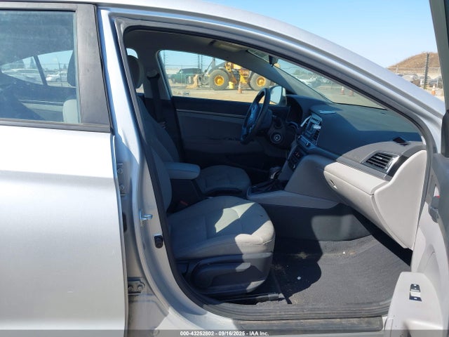 5NPD74LF6HH164632 Hyundai Elantra
