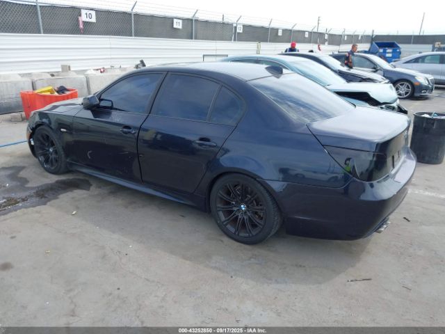 2010 BMW 528I WBANU5C53AC365977 Photo 2