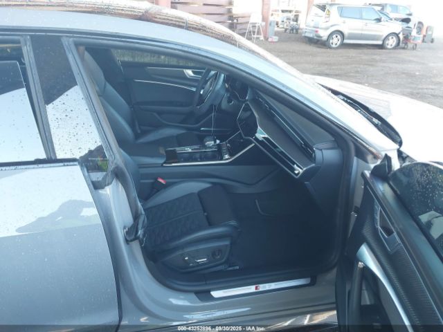 2023 AUDI RS 7 SPORTBACK WUAPCBF25PN907675 Photo 4