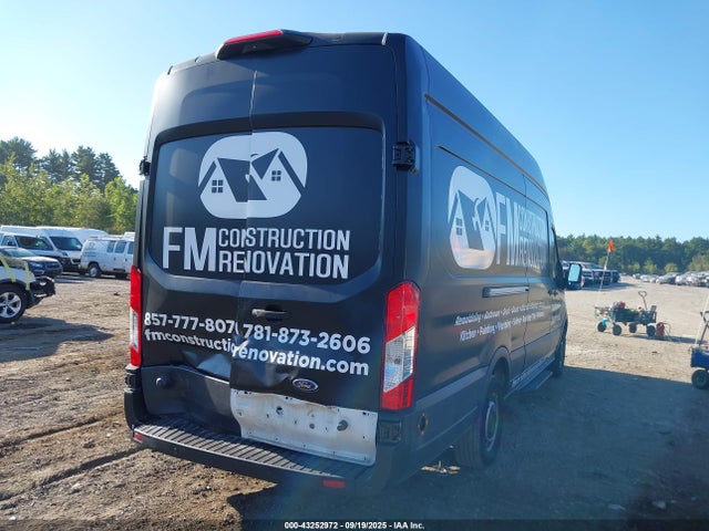1FTKR3XM1JKB52125 Ford Transit