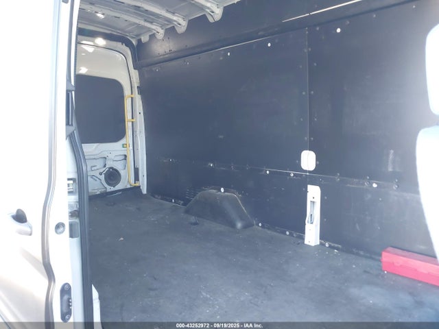 1FTKR3XM1JKB52125 Ford Transit