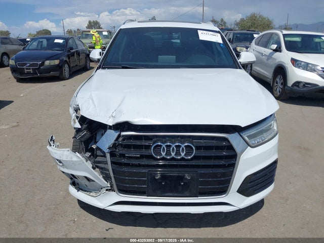 WA1GCCFSXHR005918 Audi Q3