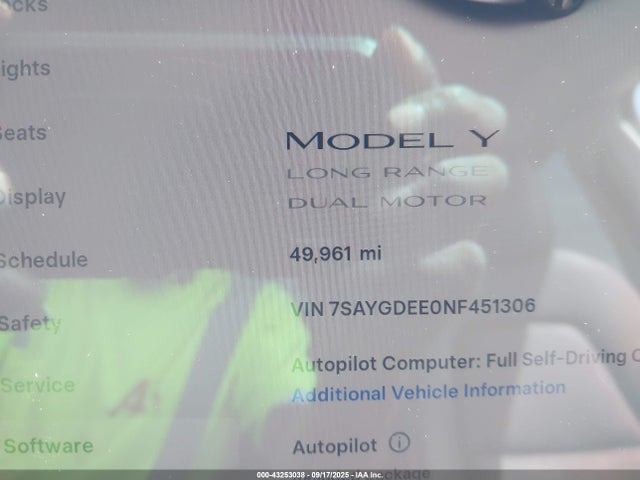 Tesla 2022 2022 7SAYGDEE0NF451306 Image 16