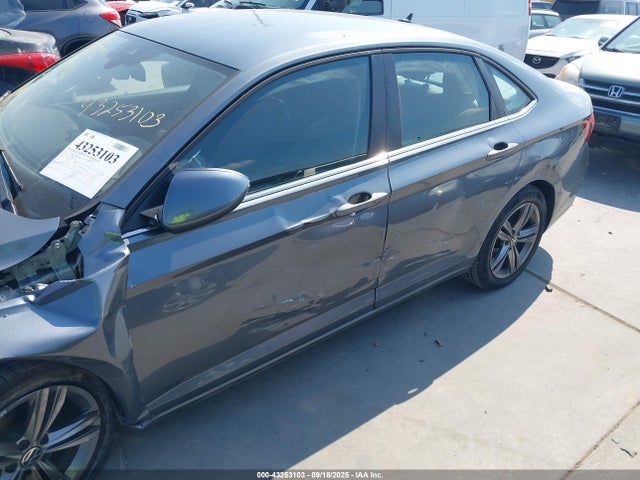 Volkswagen tsi 2024 3VWEM7BU0RM013583 Image 17