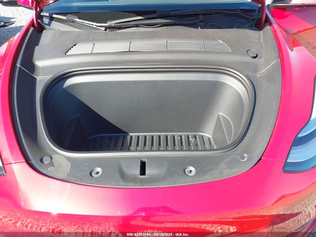 2021 TESLA MODEL Y 5YJYGDEE2MF287066 Photo 9