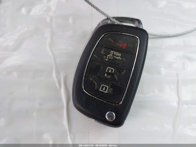 5NPE24AF0HH580486 Hyundai 2017