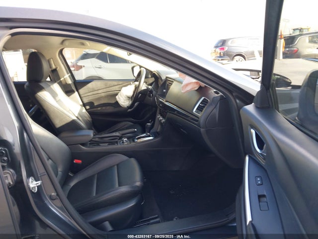 JM1GJ1V60E1155583 Mazda py