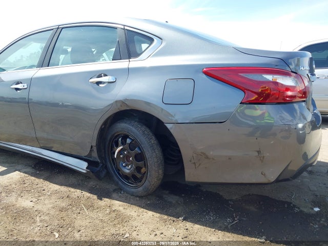 1N4AL3AP0JC185665 Nissan 2018