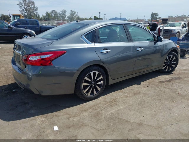 1N4AL3AP0JC185665 Nissan 2018