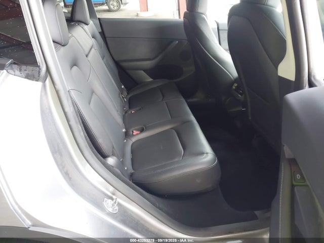 2025 TESLA MODEL Y 7SAYGDEF8SF228502 Photo 7