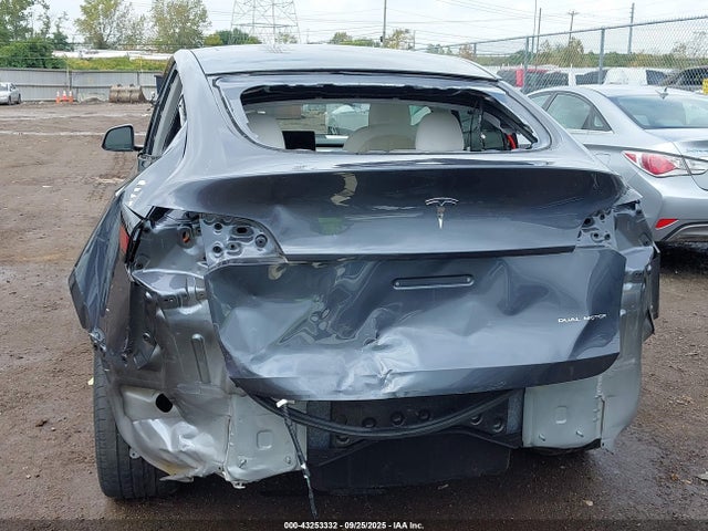 2023 TESLA MODEL Y 7SAYGDEE3PF890972 Photo 5