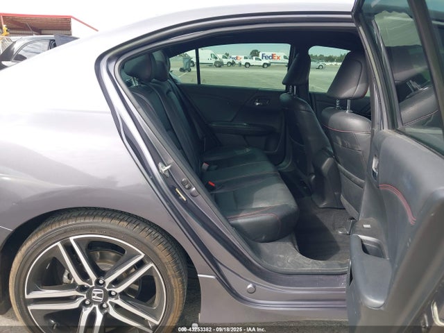 1HGCR2F13HA169807 Honda k24w1