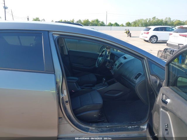 KNAFK5A8XG5527060 KIA gdi nu
