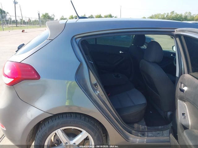 KNAFK5A8XG5527060 KIA gdi nu