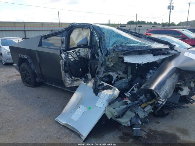 2024 TESLA CYBERTRUCK 7G2CEHED3RA001368