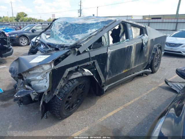 2024 TESLA CYBERTRUCK 7G2CEHED3RA001368 Photo 1