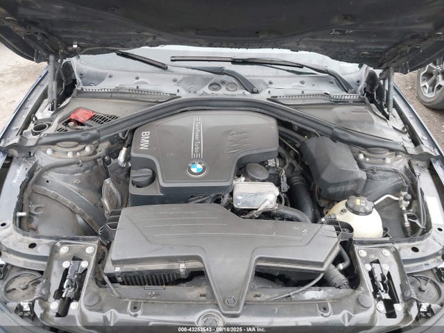 WBA8E1G54GNT35171 BMW 320i