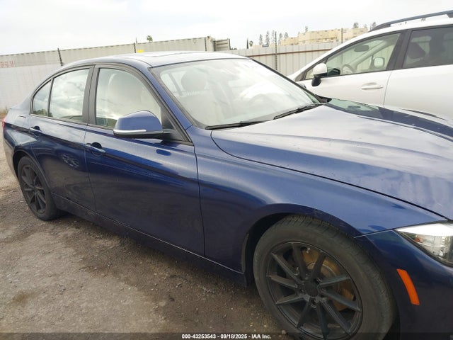 WBA8E1G54GNT35171 BMW 320i