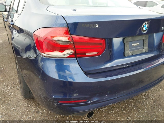 WBA8E1G54GNT35171 BMW 320i