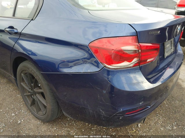 WBA8E1G54GNT35171 BMW 320i
