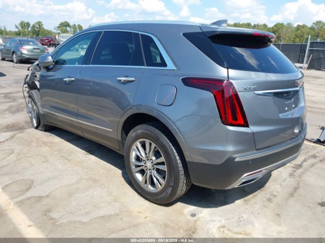 2022 CADILLAC XT5 1GYKNCRS7NZ106670 Photo 2