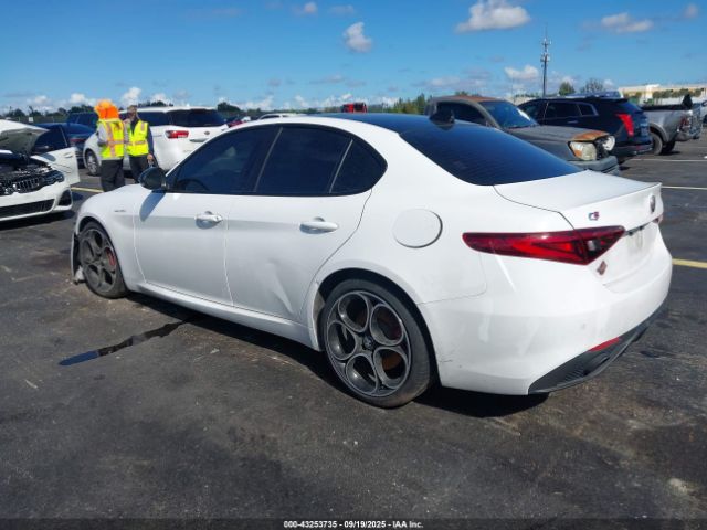 2022 ALFA ROMEO GIULIA ZARFAMBN5N7665262 Photo 2
