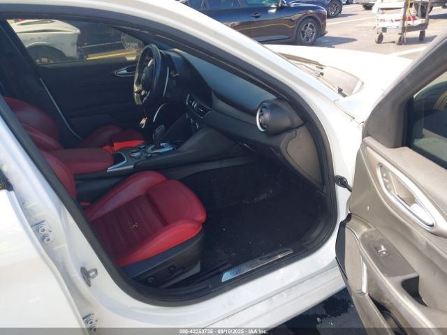 2022 ALFA ROMEO GIULIA ZARFAMBN5N7665262 Photo 4