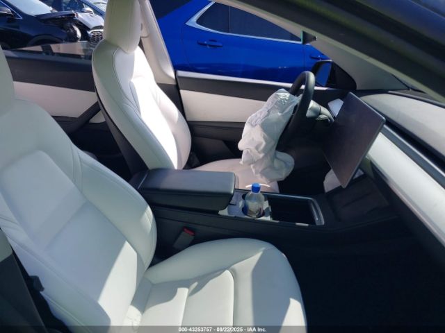 2022 TESLA MODEL Y 7SAYGDEF1NF404813 Photo 4