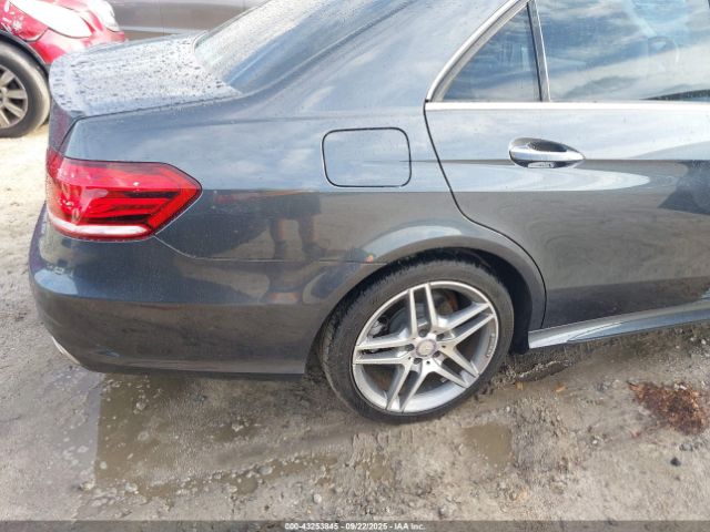 2014 MERCEDES-BENZ E 350 WDDHF5KB8EA986978 Photo 3