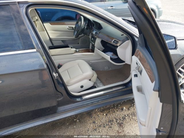 2014 MERCEDES-BENZ E 350 WDDHF5KB8EA986978 Photo 4