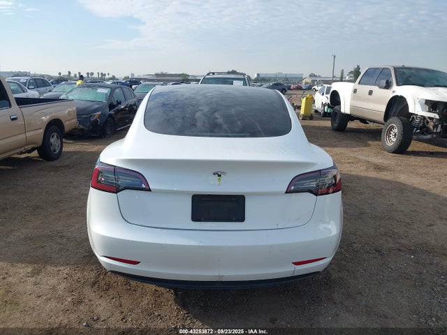 Tesla 2021 2021 5YJ3E1EA7MF879252 Image 15