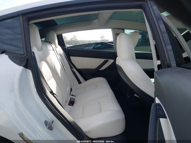 2021 TESLA MODEL 3 5YJ3E1EA7MF879252 Photo 7