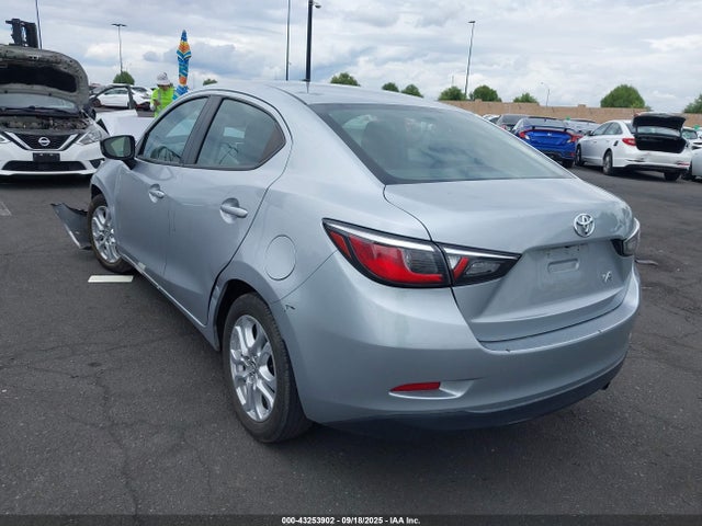 3MYDLBYV2JY305674 Toyota p5v