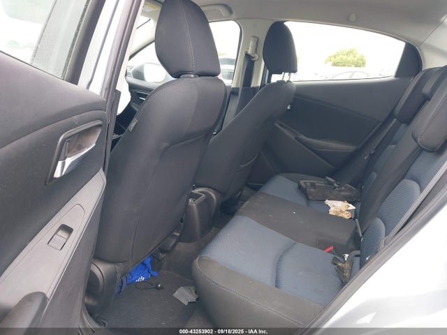 3MYDLBYV2JY305674 Toyota p5v