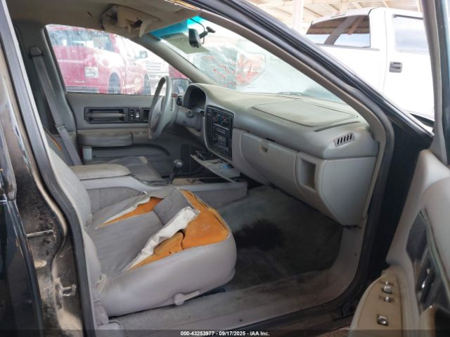 1996 CHEVROLET CAPRICE / IMPALA 1G1BL52P9TR171653 Photo 4