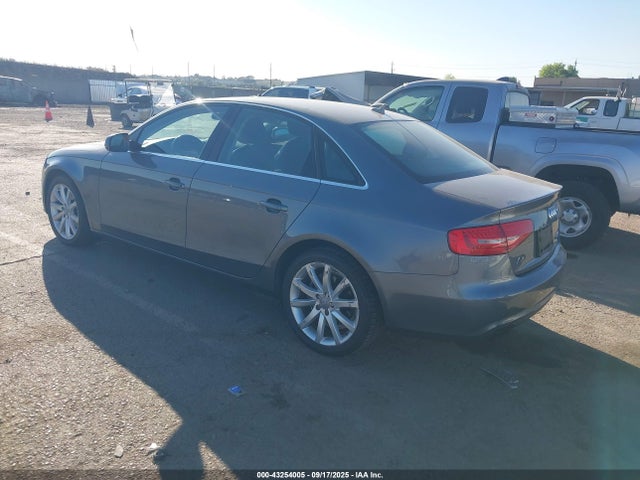 2013 AUDI A4 WAUFFAFL4DA147645 Photo 2