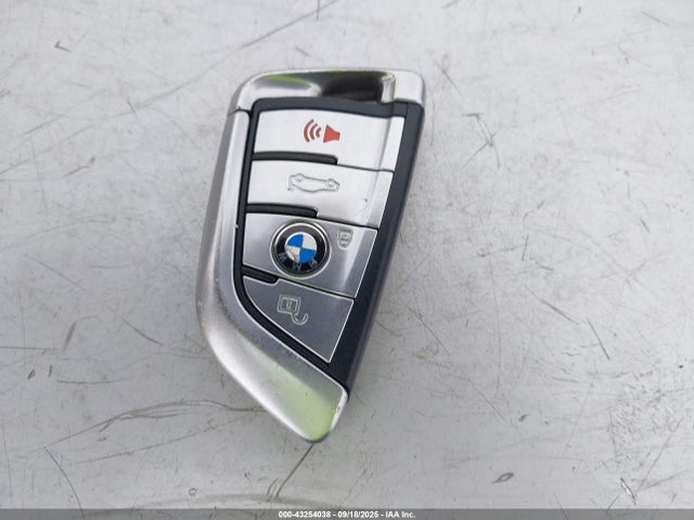 WBAJE5C56KWW28040 BMW 2019